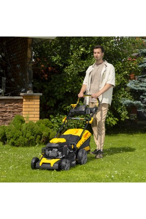 Газонокосилка бензиновая GLD-460SP-VE, 146 см3, шир. 46см, привод, вариатор, эл.старт, 60 л Denzel