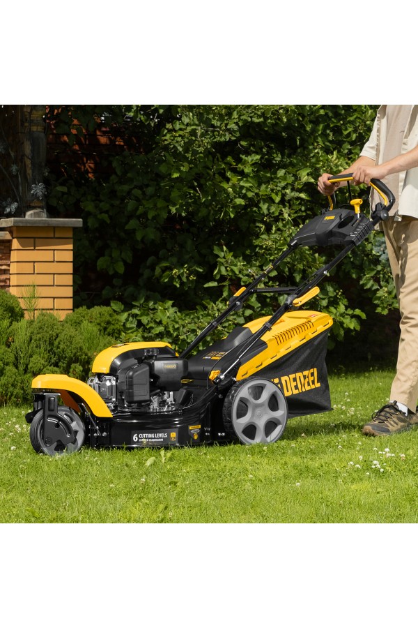 Бензиновая газонокосилка GLT-460SP-T, Trike 149 см3, 46 см, привод, панель, 60л Denzel 