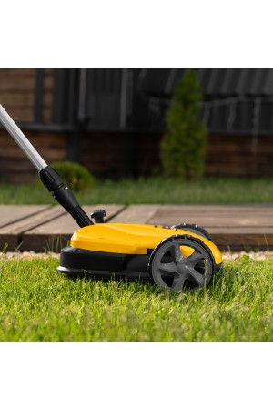 Портативная аккумуляторная газонокосилка CLM-22, Li-ion, 20В, 220 мм // Denzel