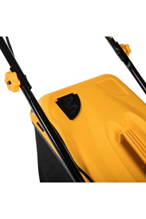 Газонокосилка аккумуляторная бесщеточная RLM450-36, Li-ion, 36 В, 4 Ач, 450 мм, травосборник 40 л Denzel