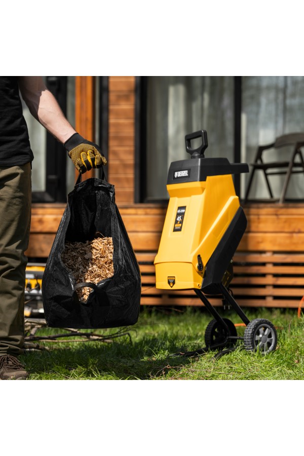 Измельчитель садовый электрический ECS-2500, 2500 Вт, 45 мм Denzel