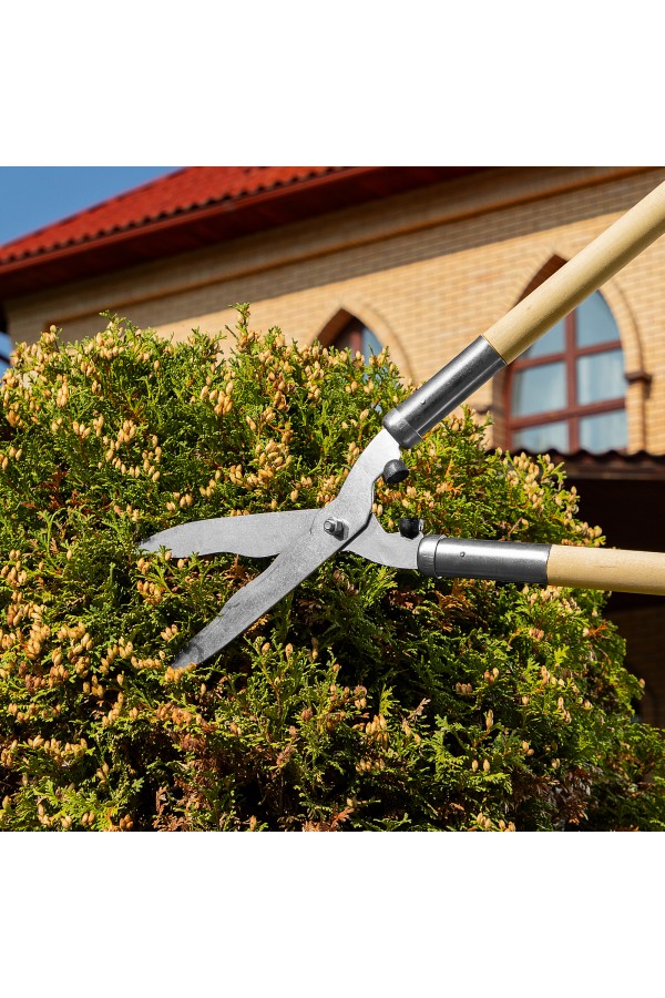 Кусторез, 650 мм, волнистые лезвия, деревянные рукоятки, Горизонт,