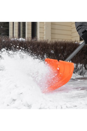 Лопата для уборки снега пластиковая, 490х370х1350 мм, стальной черенок, усиленная// Сибртех