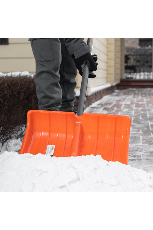 Лопата для уборки снега пластиковая, 490х370х1350 мм, стальной черенок, усиленная Сибртех