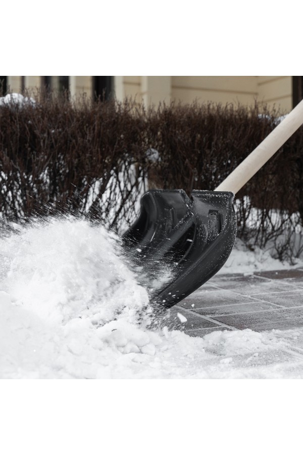 Лопата для уборки снега пластиковая, 380х350х1370 мм, деревянный черенок