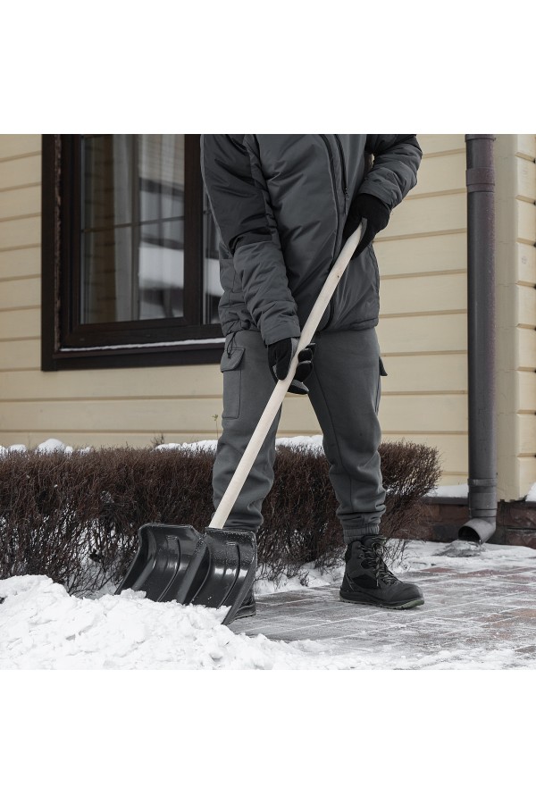 Лопата для уборки снега пластиковая, 380х350х1370 мм, деревянный черенок