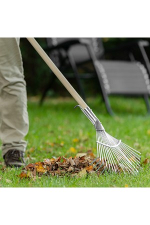 Грабли веерные стальные, 300 - 480 мм, 22 плоских зуба, оцинкованные,раздвижные, без черенка, Palisad