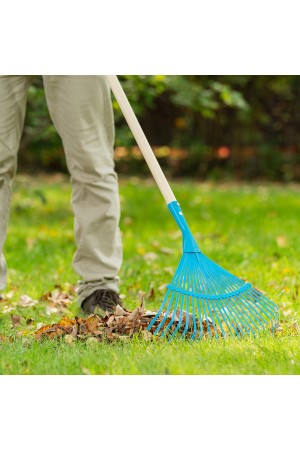Грабли веерные стальные, 430 х 1550 мм, 22 плоских зуба, лакированный черенок, Luxe, Palisad