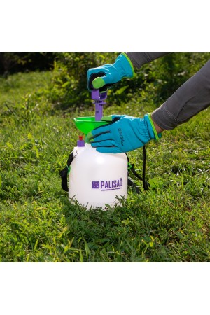 Опрыскиватель ручной с горловиной 3 л, с насосом, шлангом и разбрызгивателем Palisad