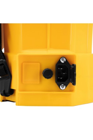 Опрыскиватель ранцевый аккумуляторный D-12LA, 12 л, 12 В, 8 Ач// Denzel