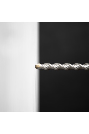 Бур по бетону, двойная спираль, три пылеотводящие кромки, 12 x 210 мм DENZEL