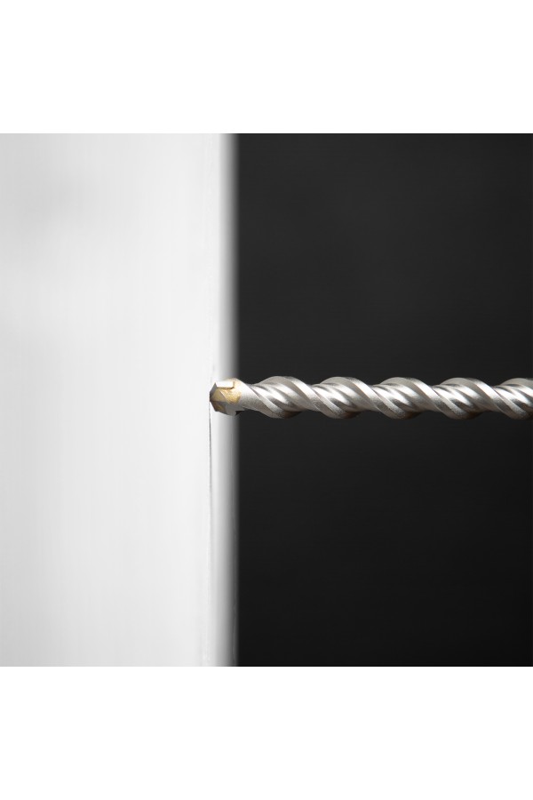 Бур по бетону, двойная спираль, три пылеотводящие кромки, 14 x 210 мм DENZEL