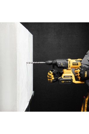 Бур по бетону, двойная спираль, три пылеотводящие кромки, 14 x 210 мм DENZEL