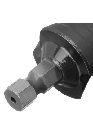 Сверло ступенчатое, 4-6-8-10-12-14-16-18-20-22-24-26-28-30-32 мм, Р6М5, 6-гр. хвостовик Denzel