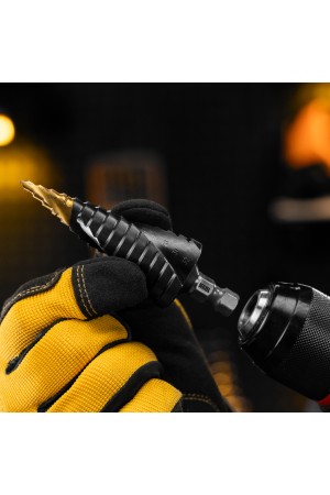 Сверло ступенчатое, 4-6-8-10-12-14-16-18-20-22-24-26-28-30-32 мм, Р6М5, 6-гр. хвостовик Denzel