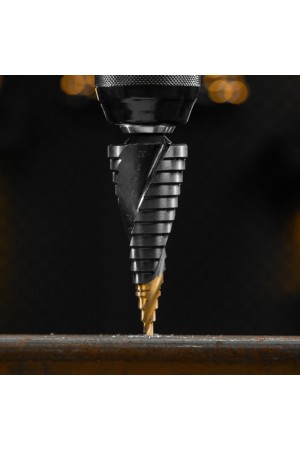 Сверло ступенчатое, 4-6-8-10-12-14-16-18-20-22-24-26-28-30-32 мм, Р6М5, 6-гр. хвостовик Denzel