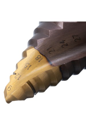 Сверло ступенчатое, 9-12-15-18-21-24-27-30-33-36 мм, Р6М5К5, 6-гр. хвостовик Denzel