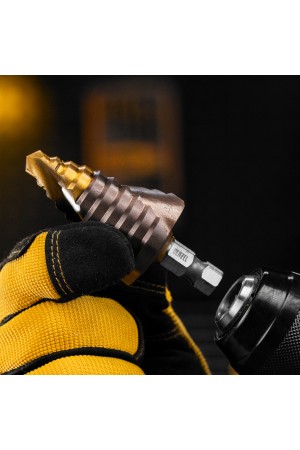 Сверло ступенчатое, 9-12-15-18-21-24-27-30-33-36 мм, Р6М5К5, 6-гр. хвостовик Denzel