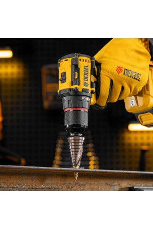 Сверло ступенчатое, 4-6-8-10-12-14-16-18-20-22-24-26-28-30-32 мм, Р6М5К5, 6-гр. хвостовик Denzel