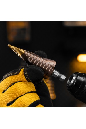 Сверло ступенчатое, 4-6-8-10-12-14-16-18-20-22-24-26-28-30-32 мм, Р6М5К5, 6-гр. хвостовик Denzel