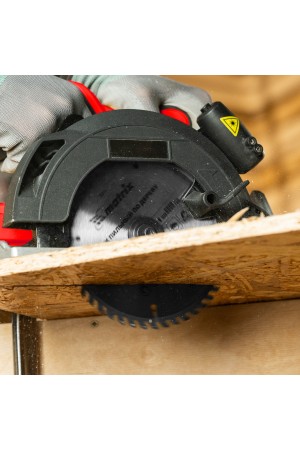 Пильный диск по дереву, 165 х 20 мм, 24 зуба, кольцо 16/20 Matrix Professional