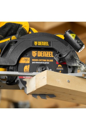 Пильный диск по дереву с гвоздями, ф165 х 20 мм, 20 зубов Denzel