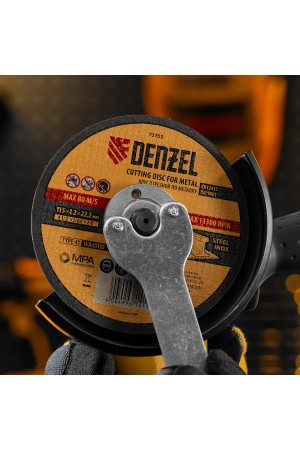 Круг отрезной по металлу, 115 х 1.2 х 22.2 мм Denzel