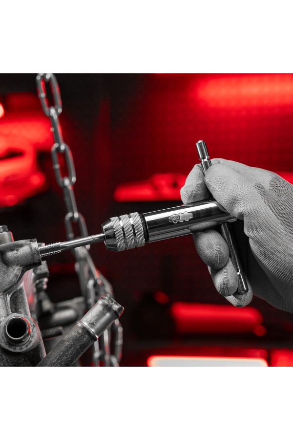 Вороток для метчиков М5-М12, хромированный, с трещоткой Matrix