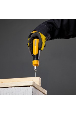 Отвертка реверсивная, механизм SmartPush 12 шт, S2 // Denzel