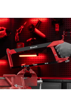 Ножовка по металлу, 300 мм, биметаллическое полотно, обрезиненная рукоятка Matrix