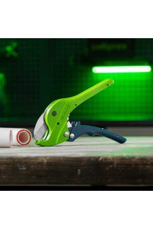 Ножницы для резки изделий из пластика, усиленные, полуавтомат, D до 35 мм Сибртех