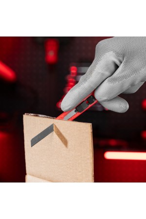 Нож, 9 мм, выдвижное лезвие Matrix