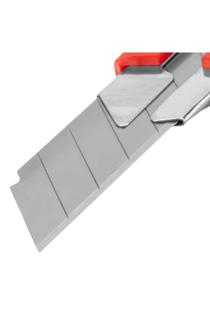 Нож, 25 мм, выдвижное лезвие, металлическая направляющая, двухкомпонентный корпус, винтовой фиксатор, с магнитом Matrix