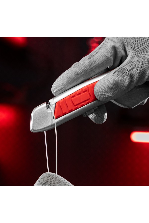 Нож, 19 мм, выдвижное трапециевидное лезвие, отделение для лезвий, метал. корпус Matrix