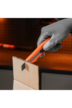 Нож, 18 мм, выдвижное лезвие, металлическая направляющая Sparta