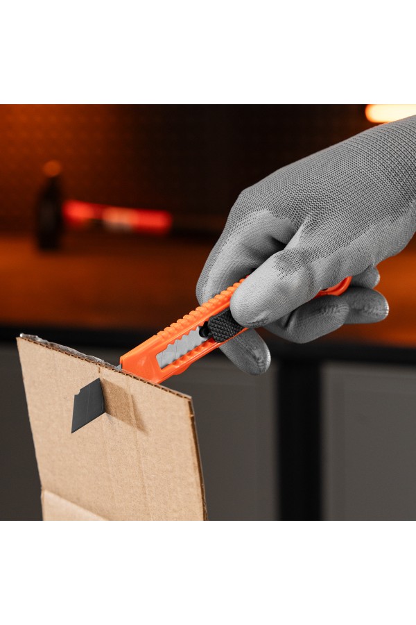 Нож, 18 мм, выдвижное лезвие Sparta