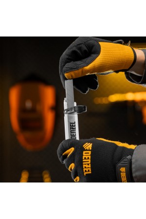 Лезвия, 18 мм, сталь SK5 - 0,5 мм, 10 штук// Denzel