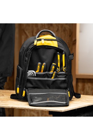 Рюкзак для инструмента, 365х190х430 мм, 3 отделения, 26 карманов// Denzel