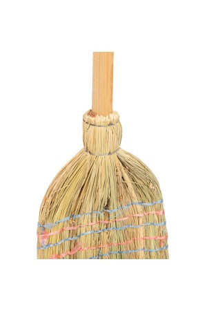 Метла натуральная, деревянный черенок Россия