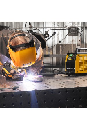 Аппарат инвертор. аргонодуговой сварки ITIG-200 DС Pulse Cold Weld, 200 А, ПВ 60%// Denzel