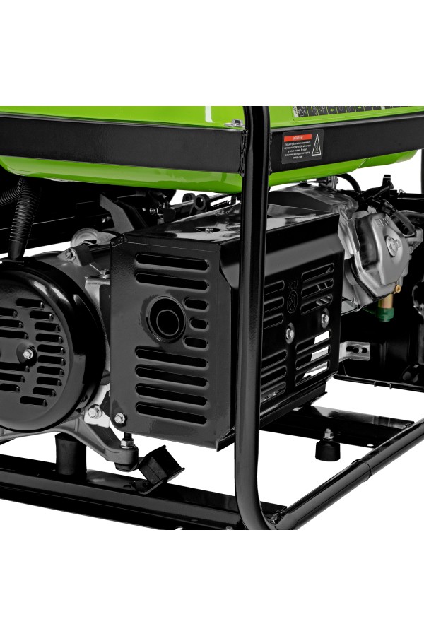 Генератор бензиновый БС-8000, 6,6 кВт, 230В, четырехтактный, 25 л, ручной стартер Сибртех