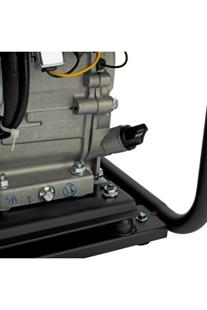 Генератор инверторный GK-2200iF, 2,2 кВт, 230 В, ручной старт DENZEL
