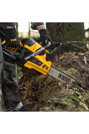 Пила цепная бензиновая DS-4516, шина 40 см, 45 см3, 2,5 л.с, шаг 0,325, паз 1,5 мм, 64 звена Denzel