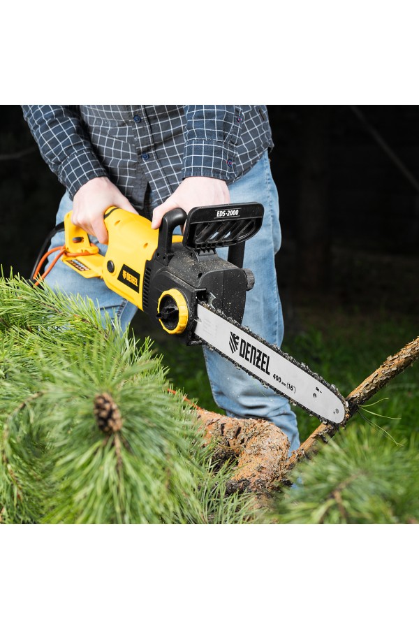 Пила цепная электрическая EDS-2000, 2 кВт,продольная, шина 40 см, шаг 3/8, паз 1.3 мм, 56 звеньев Denzel
