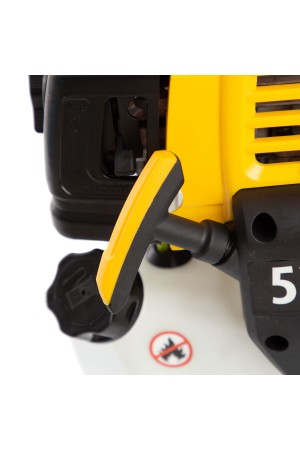 Триммер бензиновый DT 52S, 52 см3, 3 л. с, разъемная штанга, состоит из 2 частей Denzel