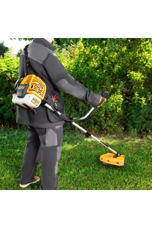 Триммер бензиновый DT 52S, 52 см3, 3 л. с, разъемная штанга, состоит из 2 частей Denzel