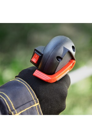 Триммер бензиновый DGT 330, 33 см3, 1.8 л. с, неразъемная штанга, состоит из 2 частей Denzel