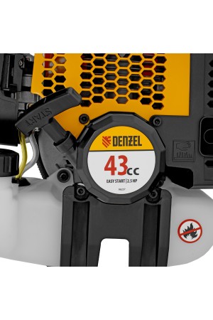 Триммер бензиновый DGT 430S, 43 см3, 2.5 л. с, разъемная штанга, состоит из 2 частей Denzel