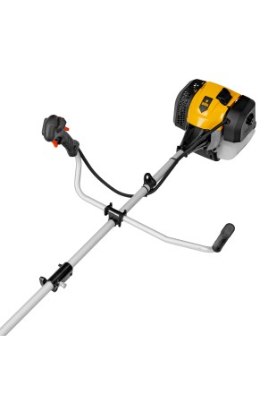 Триммер бензиновый DGT 430S, 43 см3, 2.5 л. с, разъемная штанга, состоит из 2 частей Denzel