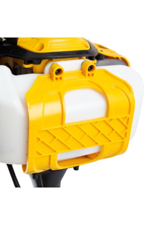 Триммер бензиновый DTL-33S, 33 см3, разъемная штанга, состоит из 2 частей Denzel